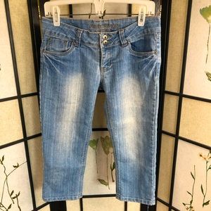 4 for 25$ Streetwear Society | Jeans Capri Pants Low Rise. Women’s Size 5.